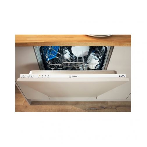 Indesit DIF14B1EU volledig integreerbare vaatwasser restant model met intensief programma