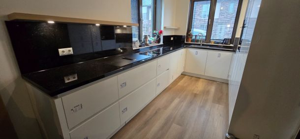 KEUKENBLAD GRANIET U-KEUKEN AANBIEDING