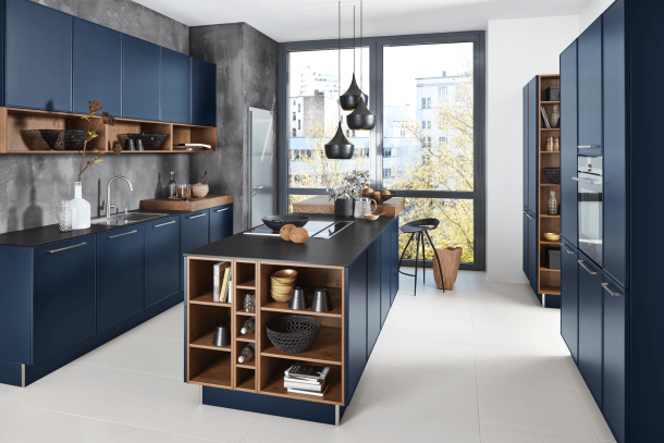 Moderne keuken met eiland Nolte Carisma Lack donkerblauw