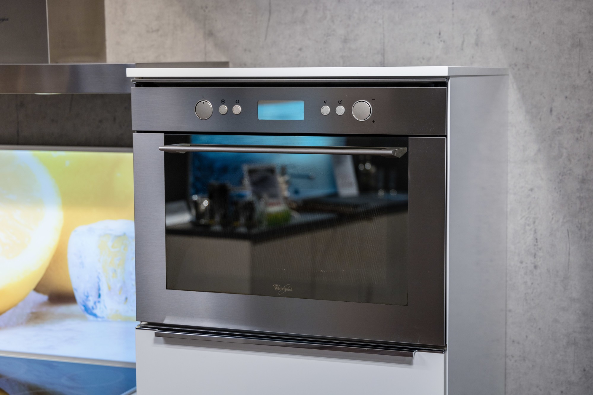 BLOK 2 Whirlpool combi-magnetron