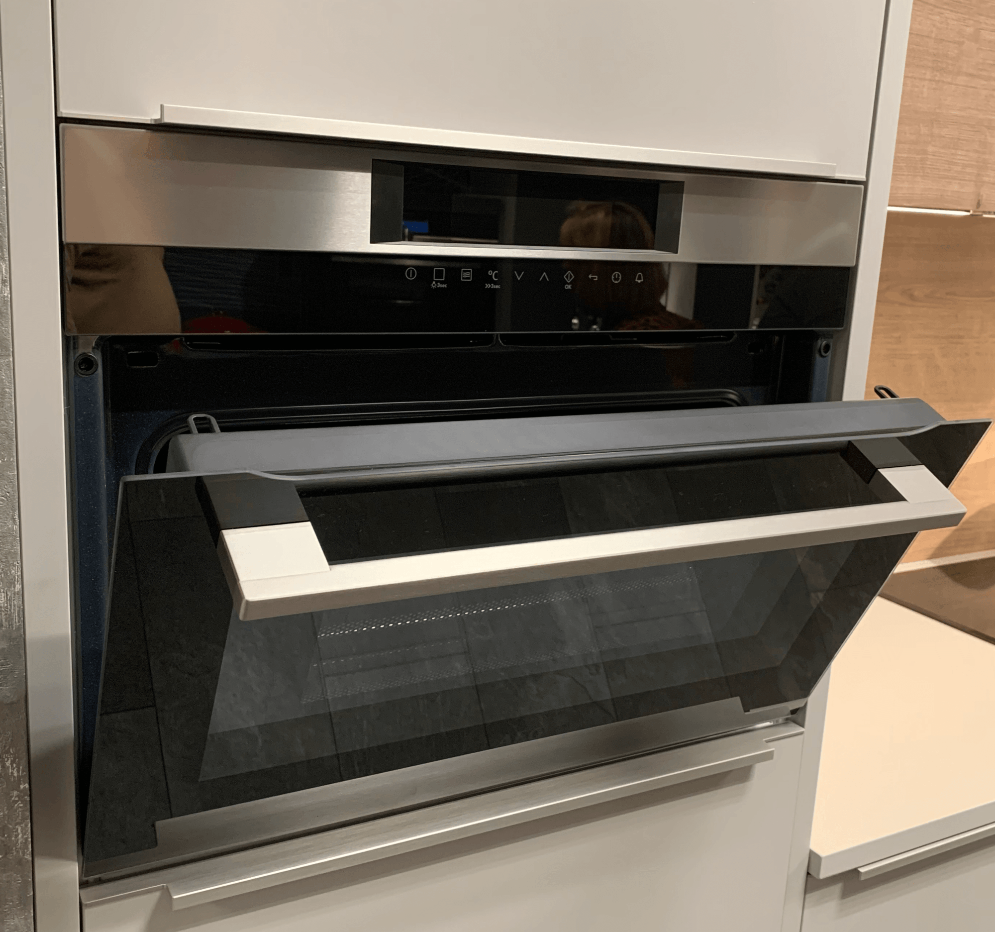 BLOK 1 AEG oven